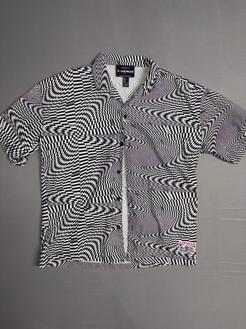 Airwalk Black & White Optical-Print Short Sleeve Button-Down Shirt